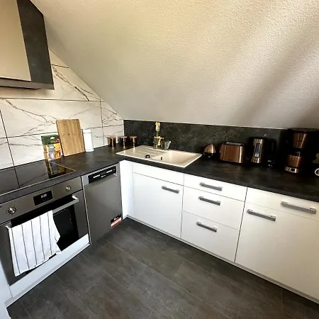 T & T Vermietung Bkl Gbr Apartment